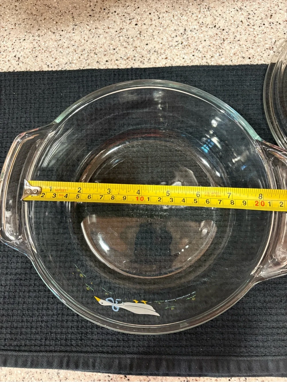 1987 Anchor Hocking Ovenware 1.5-quart clear glass casserole dish